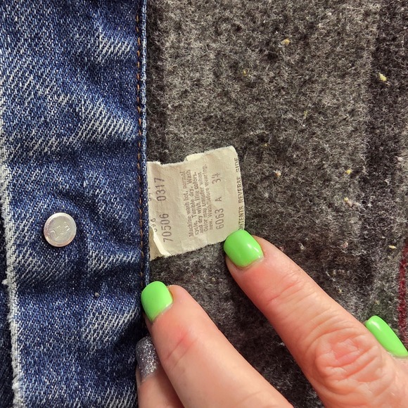Vintage Levis 70506 0317 Blanket Lined Denim Trucker Jacket Made in USA Mens 34 - Picture 6 of 13